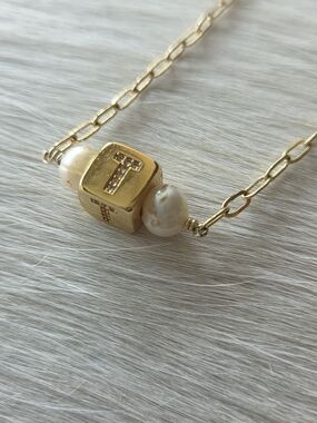 Anthropologie Gold Initial T Necklace with Cream Pearls